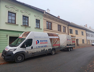 Zateplení stropu řadového domu pomocí foukané izolace